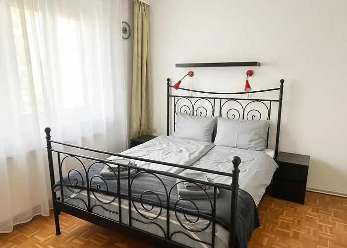Family & Friends Base For 6- Xxl With Direct Train - 10 Min To And Airport *