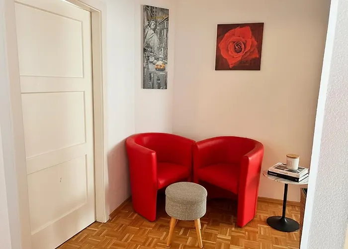 Family & Friends Base For 6- Xxl With Direct Train - 10 Min To And Airport * וינה