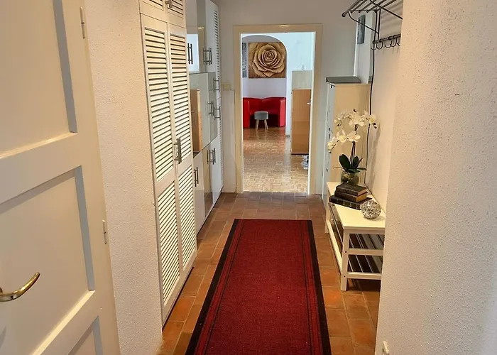 Family & Friends Base For 6- Xxl With Direct Train - 10 Min To And Airport דירה *